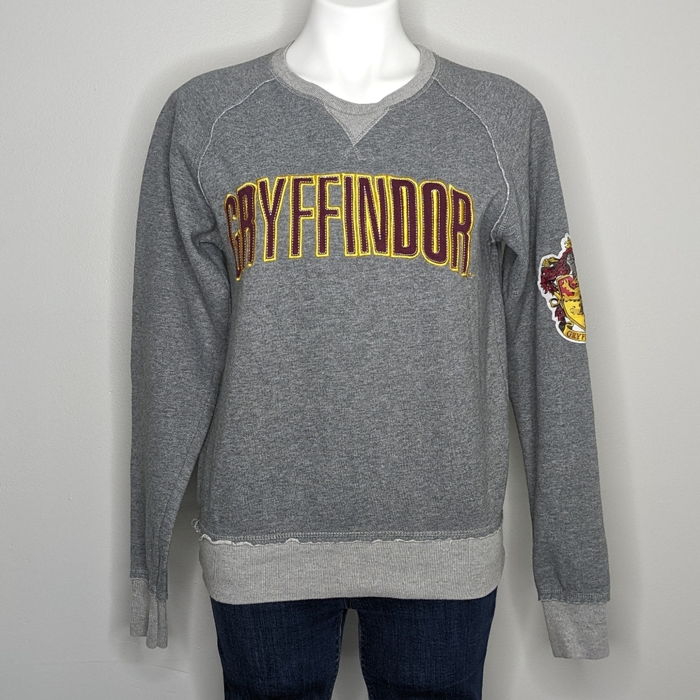 Harry Potter grey Gryffindor pullover sweatshirt S